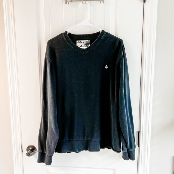 Volcom Black V Neck Asymmetrical Hem Graphic Logo Long Sleeve Sweater XL - Picture 1 of 8